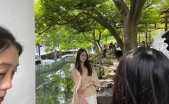 日韩一二区色情高清清视频